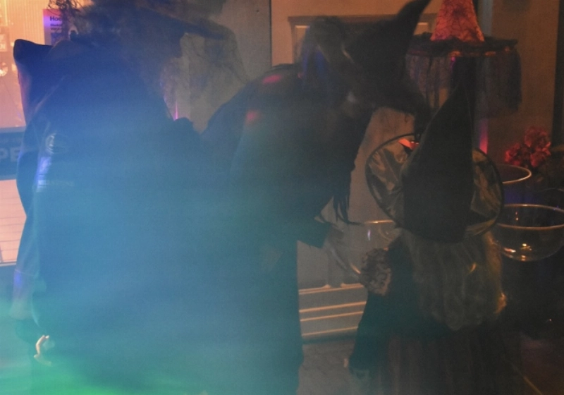 DSC_0047 (664x1024).jpg